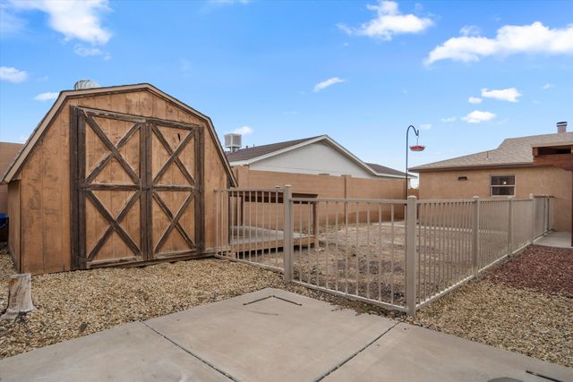 211 Littler Drive SE, Rio Rancho, NM 87124