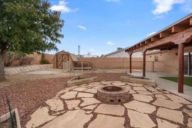 211 Littler Drive SE, Rio Rancho, NM 87124