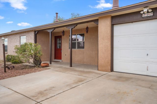 211 Littler Drive SE, Rio Rancho, NM 87124