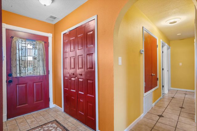 211 Littler Drive SE, Rio Rancho, NM 87124