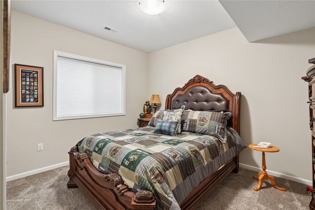 1401 SW Parkridge Lane, Ankeny, IA 50023