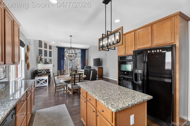 41625 Steinbeck Glen, Novi, MI 48377