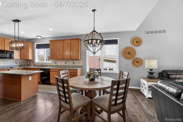 41625 Steinbeck Glen, Novi, MI 48377