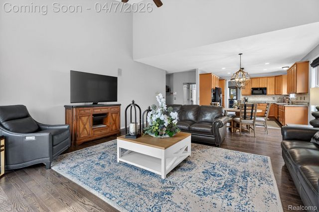 41625 Steinbeck Glen, Novi, MI 48377