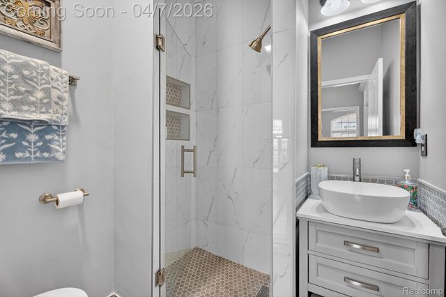 41625 Steinbeck Glen, Novi, MI 48377