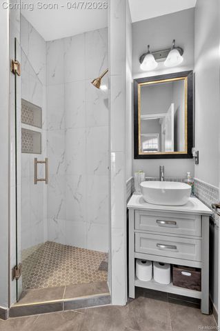 41625 Steinbeck Glen, Novi, MI 48377