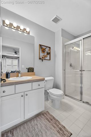 41625 Steinbeck Glen, Novi, MI 48377