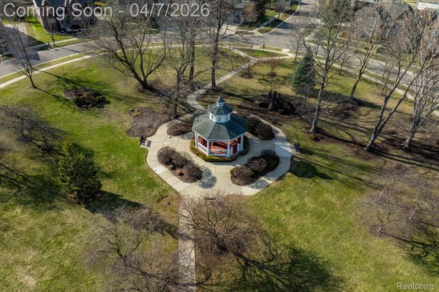 41625 Steinbeck Glen, Novi, MI 48377