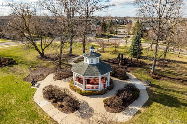 41625 Steinbeck Glen, Novi, MI 48377