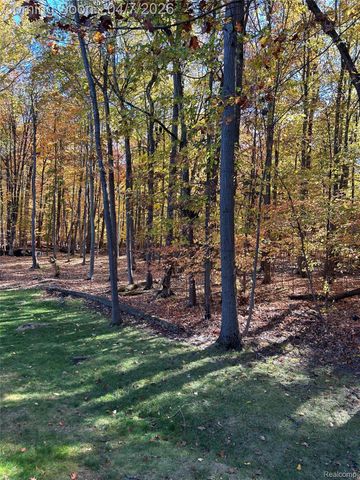 41625 Steinbeck Glen, Novi, MI 48377