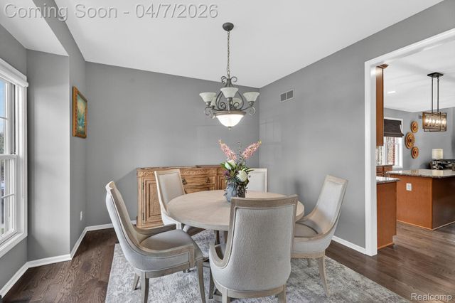 41625 Steinbeck Glen, Novi, MI 48377