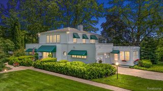 62 ROBERTSON Court, Village Of Clarkston, MI 48346