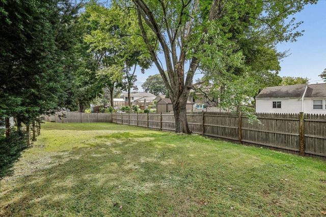 9 Harris Street, Nashua, NH 03060