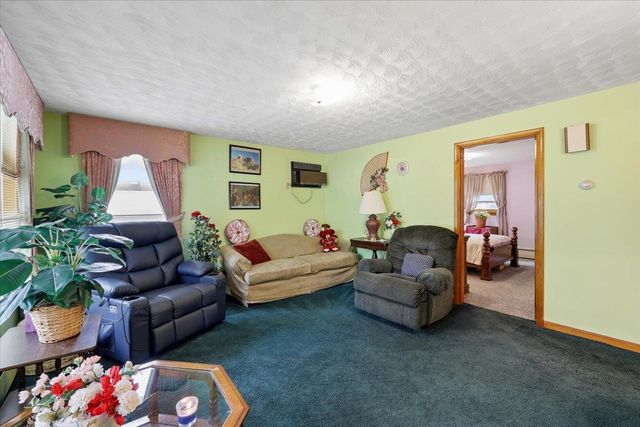 9 Harris Street, Nashua, NH 03060