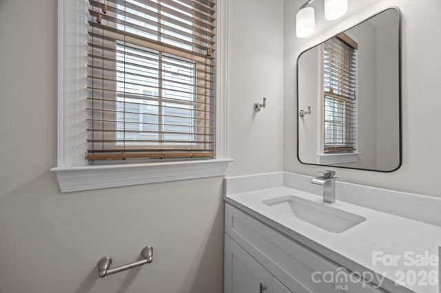 9429 Ridgeforest Drive, Charlotte, NC 28277