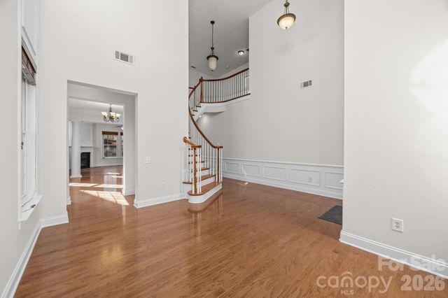 9429 Ridgeforest Drive, Charlotte, NC 28277