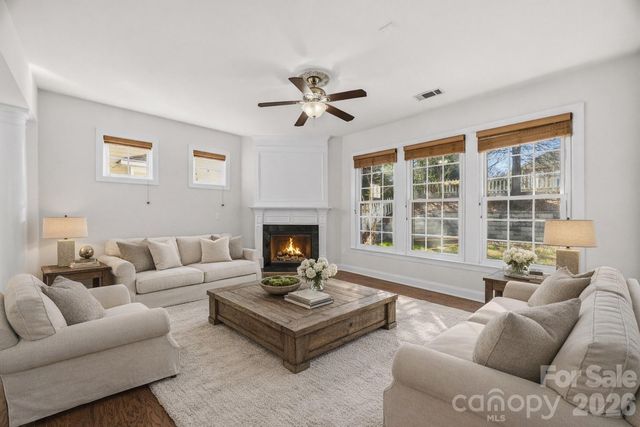 9429 Ridgeforest Drive, Charlotte, NC 28277