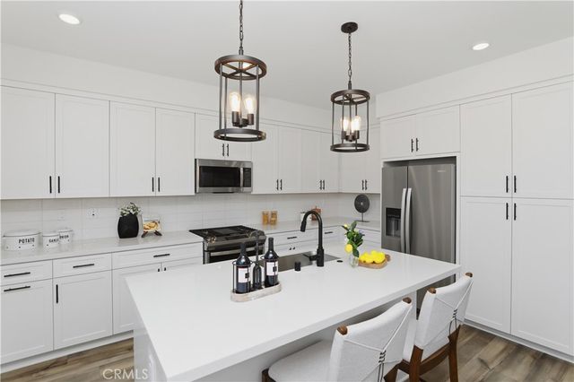 4089 Spring Haven Lane, Corona, CA 92883