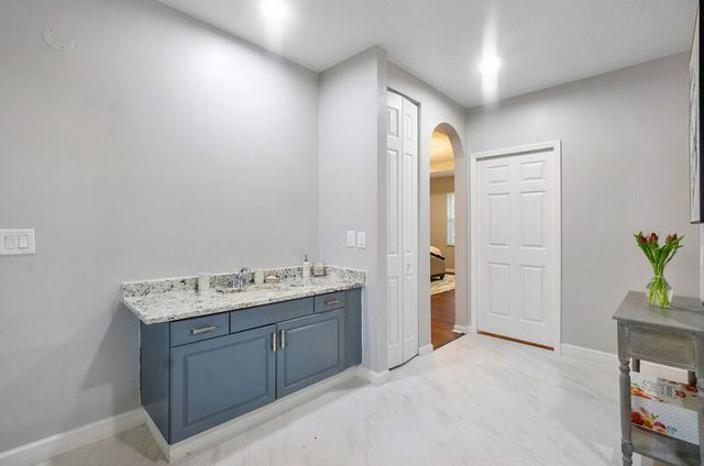 9271 Madewood Court, West Palm Beach, FL 33411