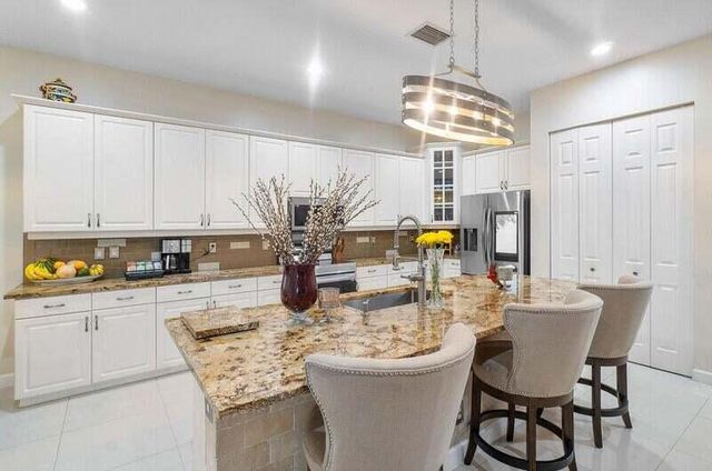 9271 Madewood Court, West Palm Beach, FL 33411