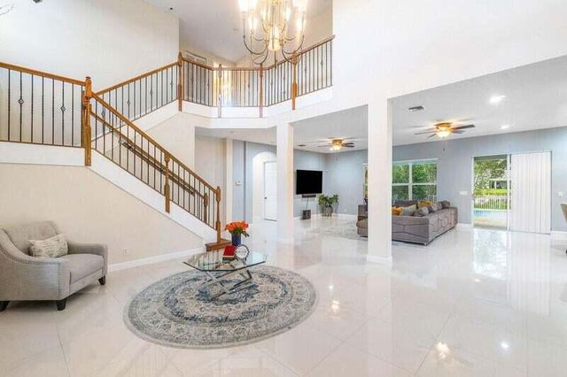 9271 Madewood Court, West Palm Beach, FL 33411