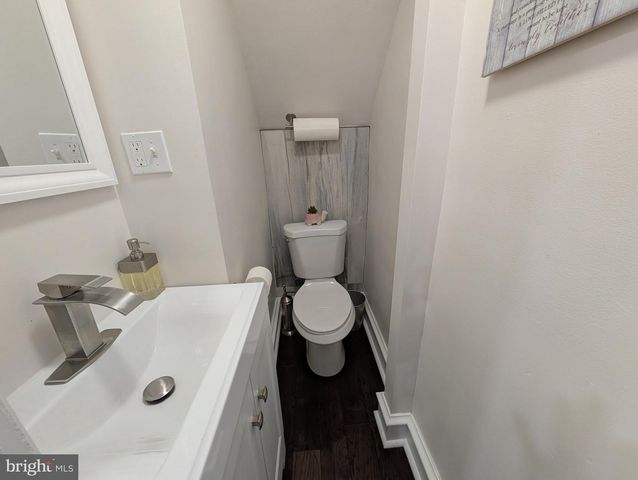 1856 MOHICAN ST, Philadelphia, PA 19138