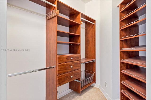 701 Brickell Key Blvd 1411, Miami, FL 33131