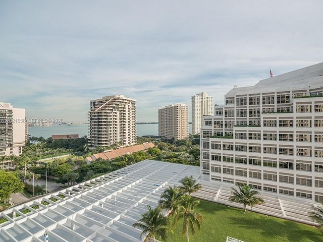 701 Brickell Key Blvd 1411, Miami, FL 33131