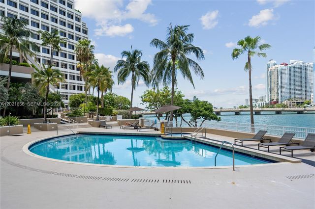 701 Brickell Key Blvd 1411, Miami, FL 33131