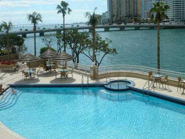 701 Brickell Key Blvd 1411, Miami, FL 33131