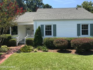 1608 Queen Anne Lane, New Bern, NC 28560