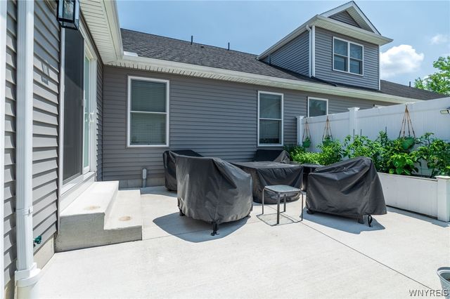 24 Essex Woods Lane C, Amherst, NY 14428