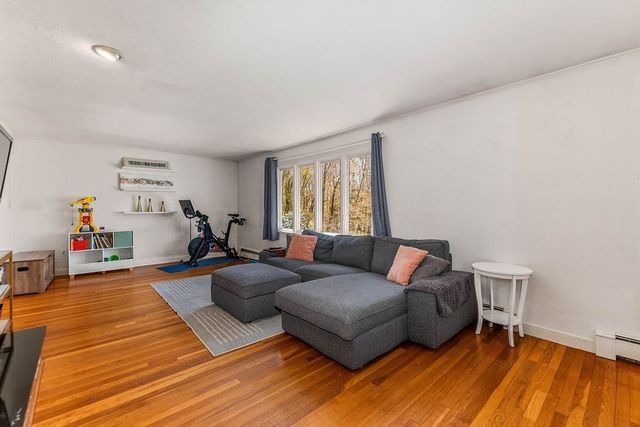 10 Country Club Drive, Walpole, MA 02081