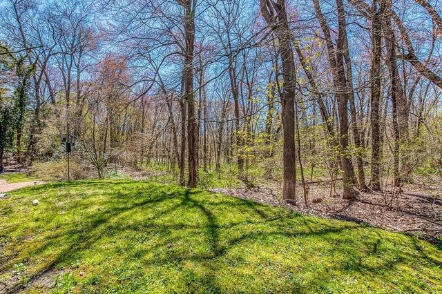 10 Country Club Drive, Walpole, MA 02081