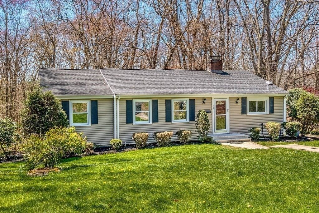 10 Country Club Drive, Walpole, MA 02081