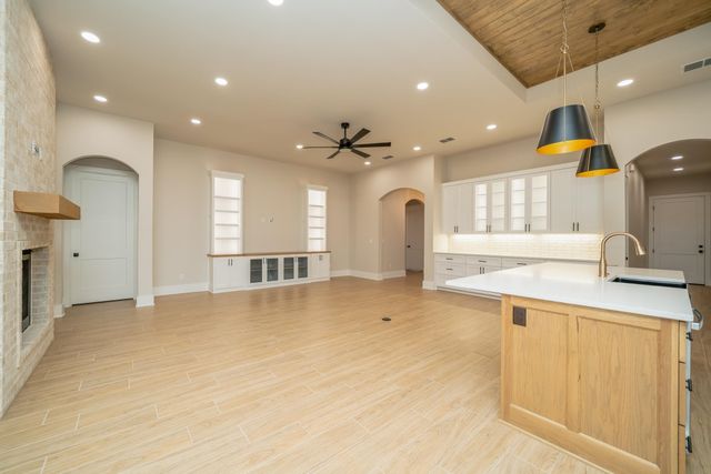 3928 Hidden Hills Cir, Longview, TX 75605