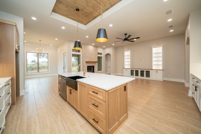 3928 Hidden Hills Cir, Longview, TX 75605