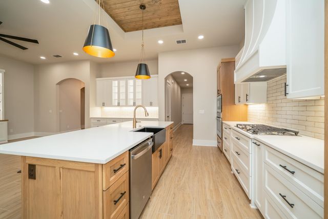 3928 Hidden Hills Cir, Longview, TX 75605