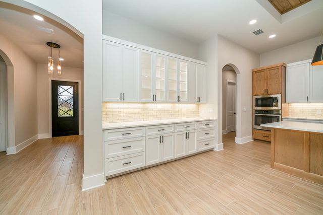 3928 Hidden Hills Cir, Longview, TX 75605