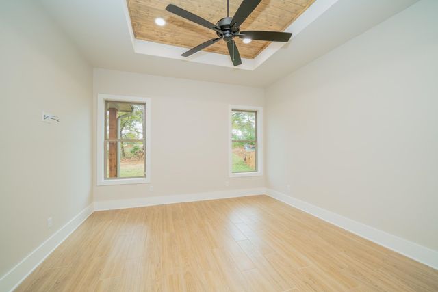 3928 Hidden Hills Cir, Longview, TX 75605