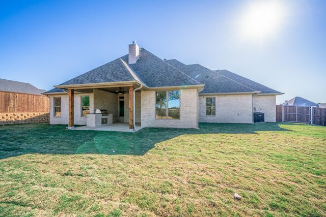 3928 Hidden Hills Cir, Longview, TX 75605