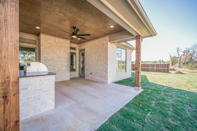 3928 Hidden Hills Cir, Longview, TX 75605