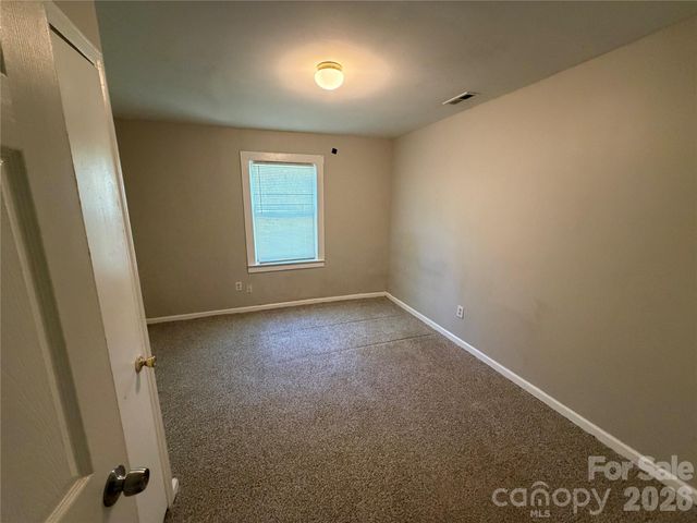 836 S Dalton Street, Gastonia, NC 28052