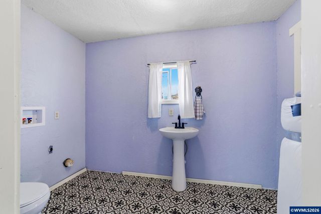 432 Jefferson St SE, Albany, OR 97321