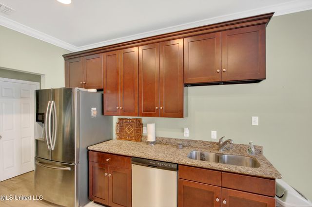 19270 Fenton Dedeaux Road, Kiln, MS 39556