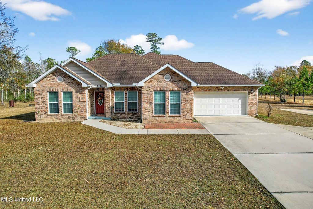 19270 Fenton Dedeaux Road, Kiln, MS 39556