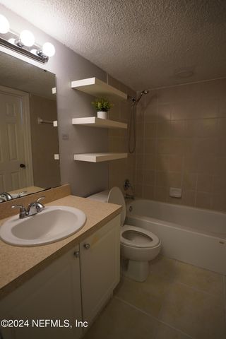 355 MONUMENT Road, 1 K2, Jacksonville, FL 32225