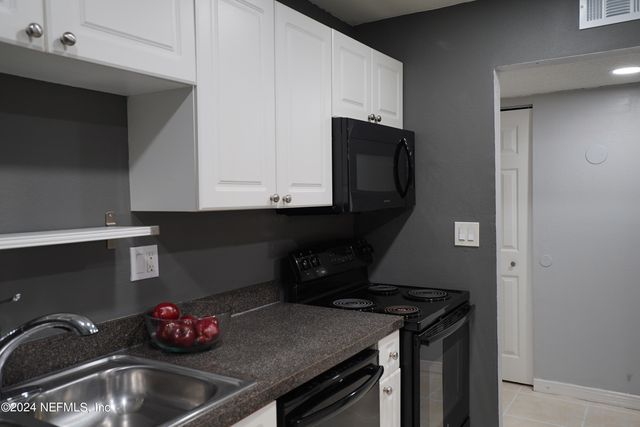 355 MONUMENT Road, 1 K2, Jacksonville, FL 32225