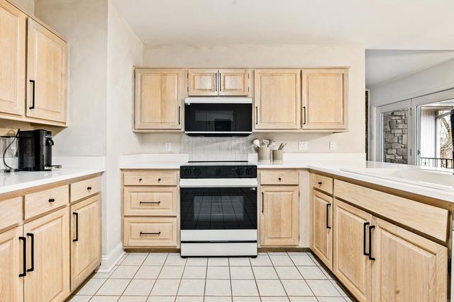 9 Huesca Lane, Hot Springs Village, AR 71909