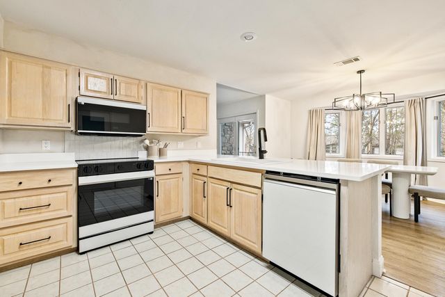 9 Huesca Lane, Hot Springs Village, AR 71909